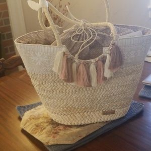 Sakroots lola beach bag